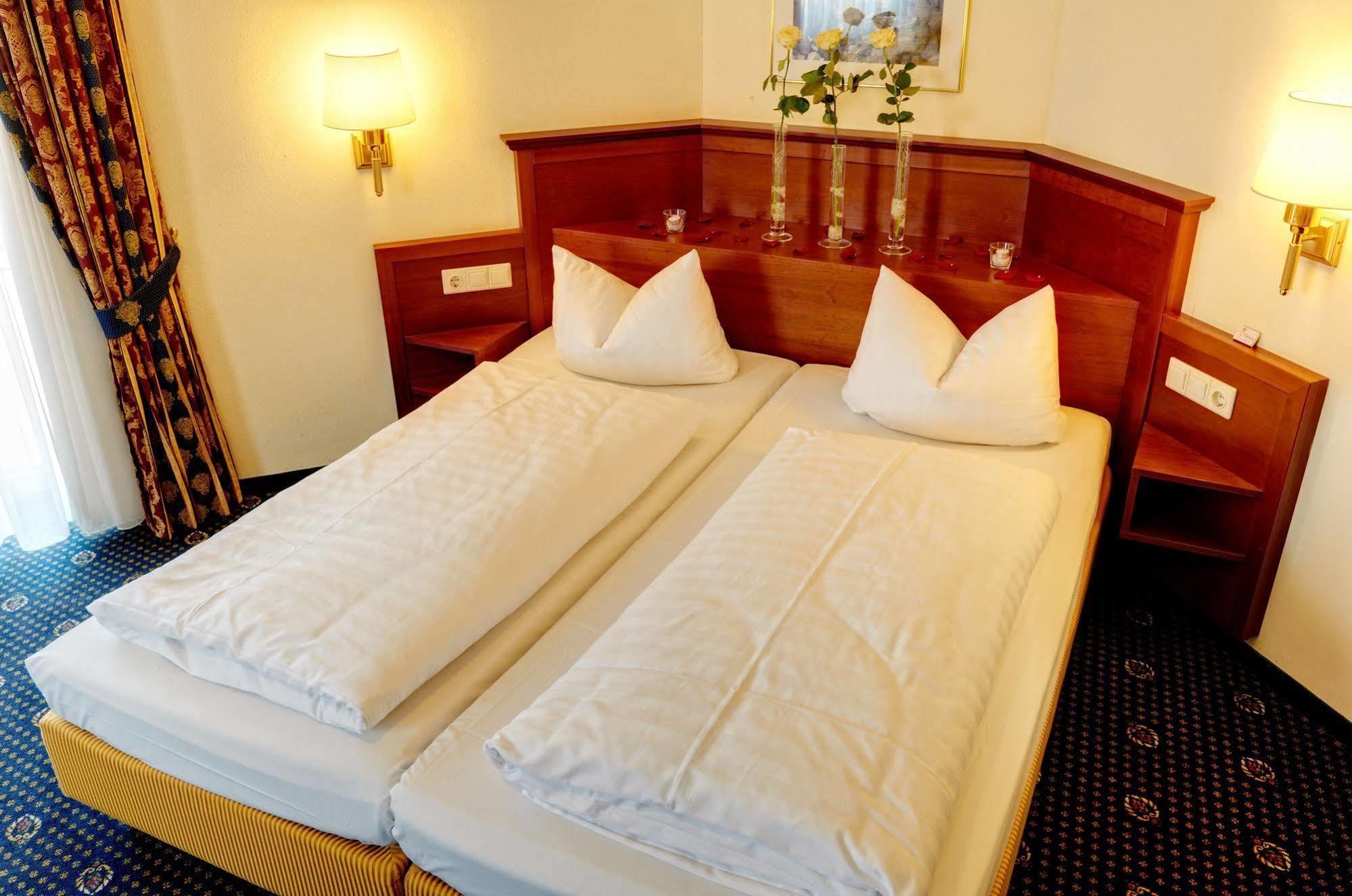 Landhotel Hallnberg Walpertskirchen Buitenkant foto