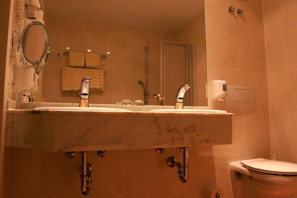 Landhotel Hallnberg Walpertskirchen Kamer foto